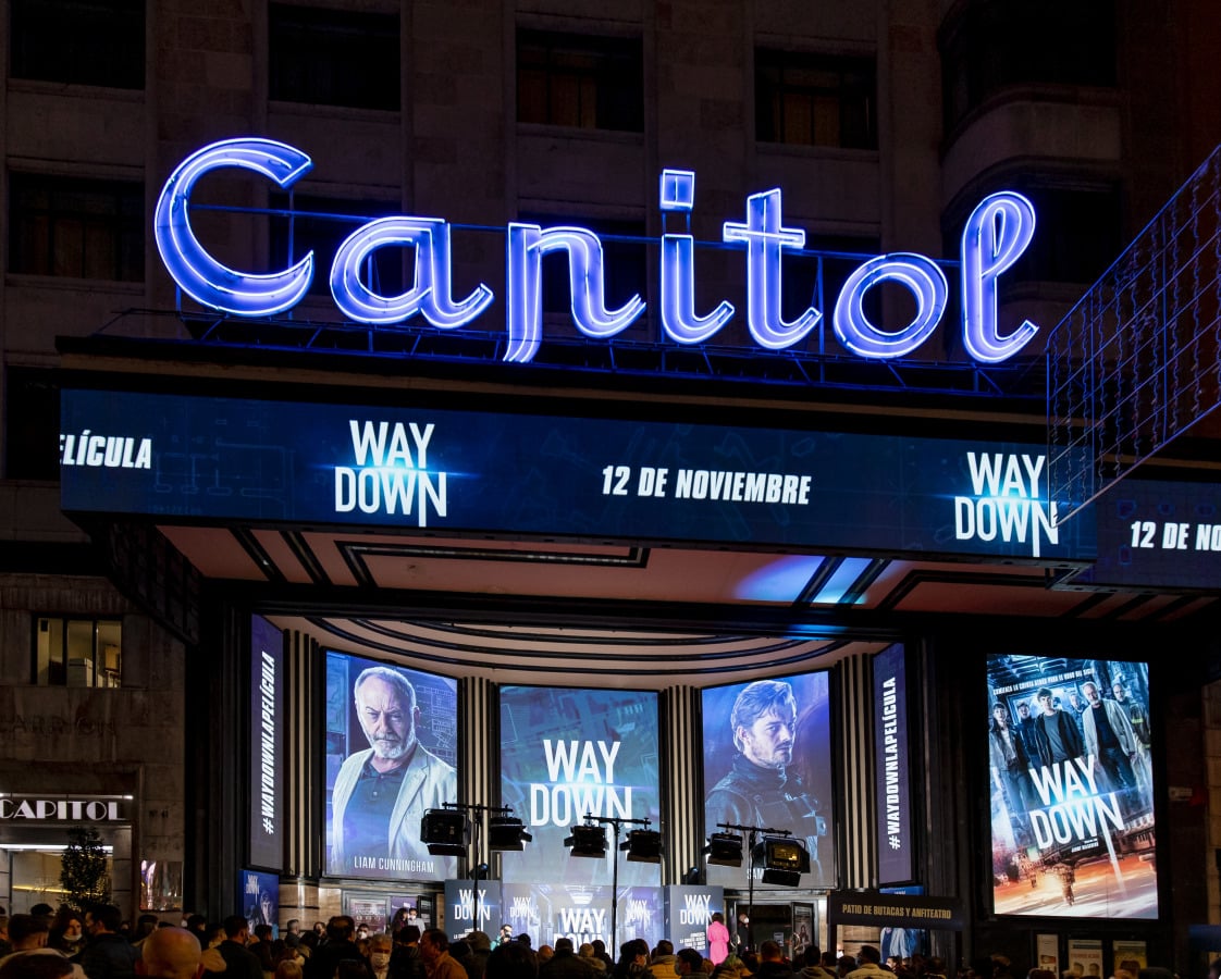 Premiere " Way Down"