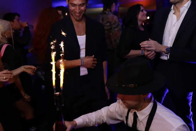 FIESTA VANITY FAIR