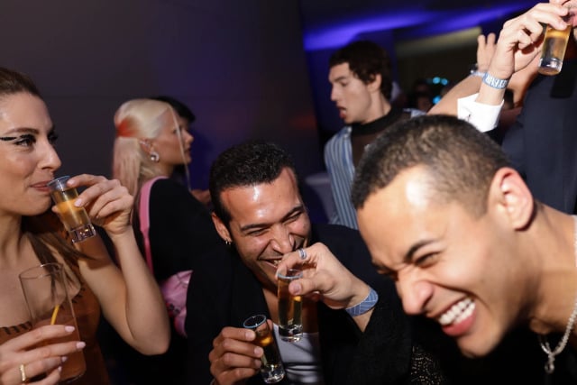 FIESTA VANITY FAIR
