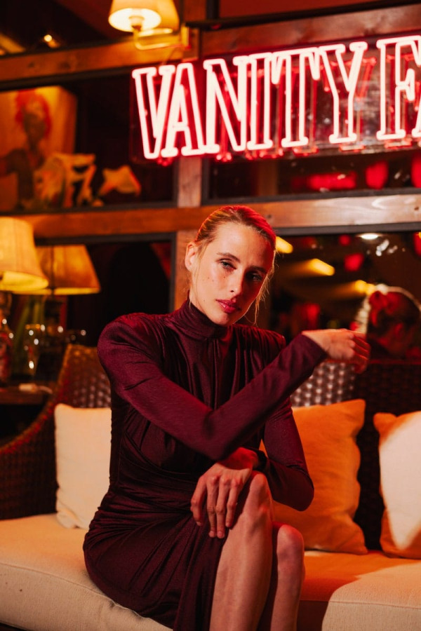 FIESTA VANITY FAIR