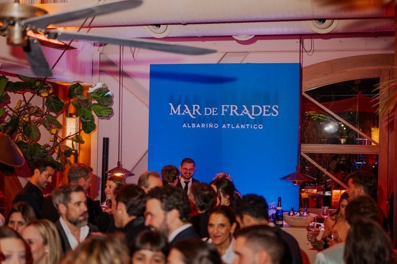 FIESTA VANITY FAIR