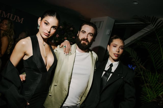 FIESTA VANITY FAIR