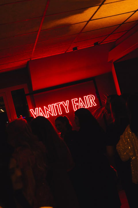 FIESTA VANITY FAIR